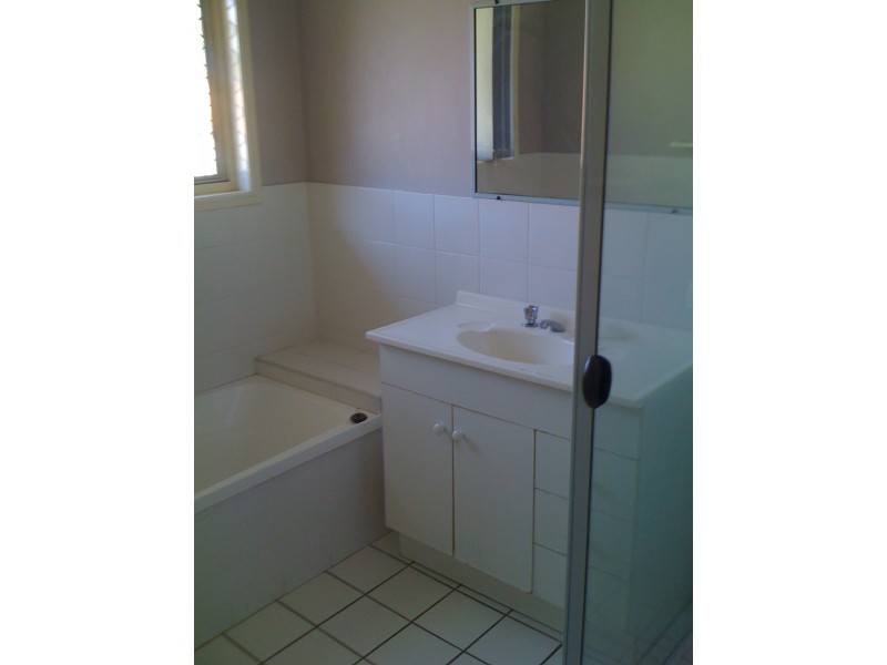 7 SARAH, Loganlea QLD 4131