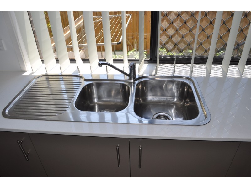 10 Riverview Rd, Nerang QLD 4211