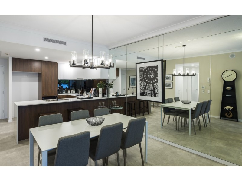 Varsity Lakes QLD 4227