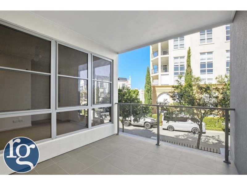 42/2 Town Centre Close, Carrara QLD 4211