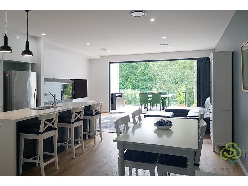 390 Simpsons Rd, Bardon QLD 4065