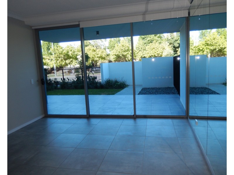 3018/397 3018/397 Christine Ave, Varsity Lakes QLD 4227