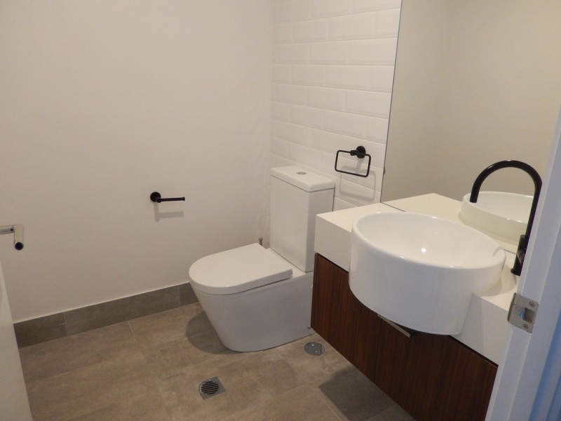 Varsity Lakes QLD 4227