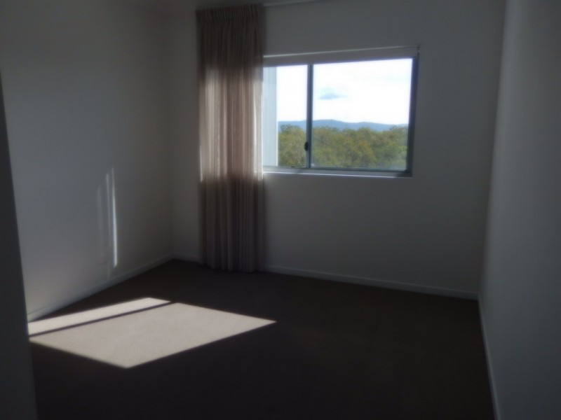 Varsity Lakes QLD 4227