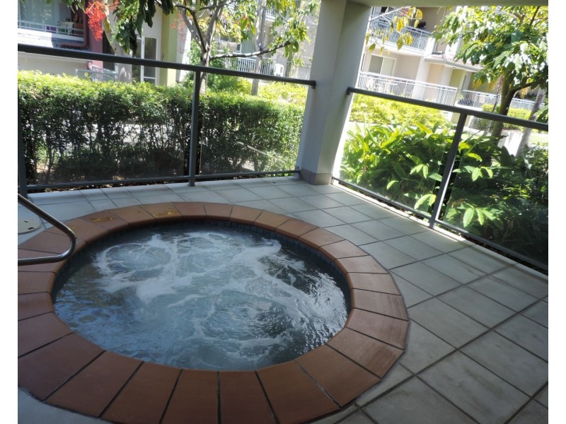 711/33 Clark Street, Southport QLD 4215