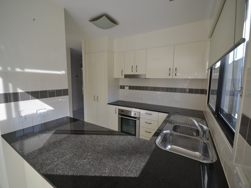1/7 Stephanie Close, Mudjimba QLD 4564