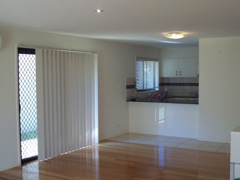 1/7 Stephanie Close, Mudjimba QLD 4564