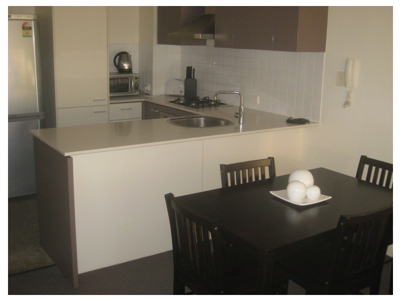 S09 8 Cordelia Street, South Brisbane QLD 4101