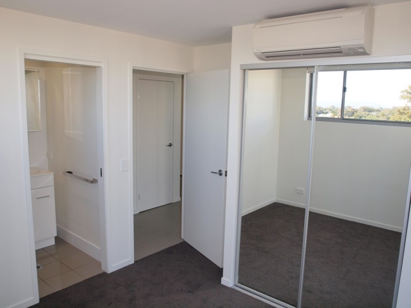 22 Lather Street, Southport QLD 4215