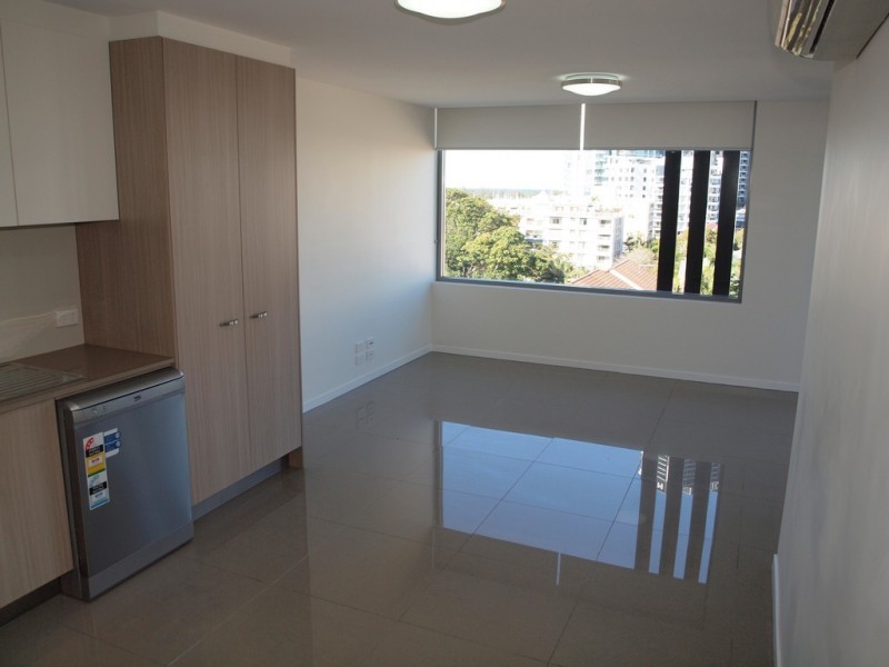 22 Lather Street, Southport QLD 4215