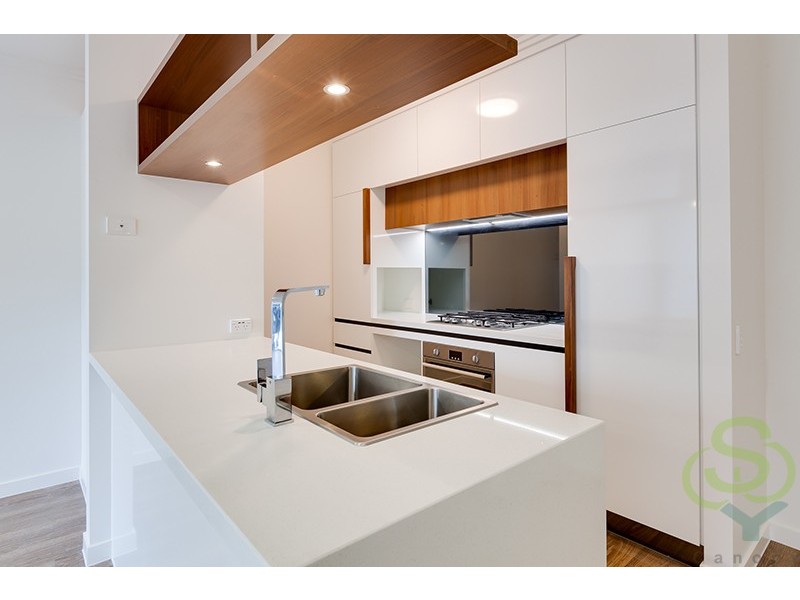 390 Simpsons Rd, Bardon QLD 4065