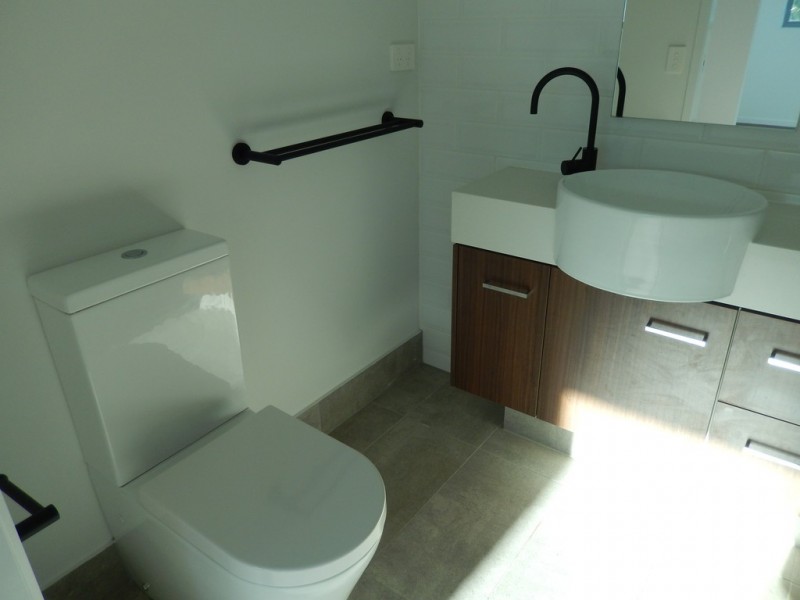 Varsity Lakes QLD 4227