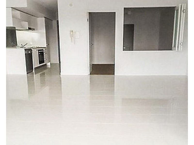 33-37 Madang Cres, Runaway Bay QLD 4216