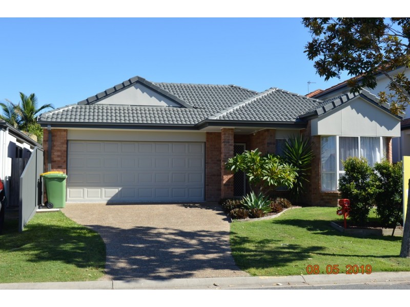 5 Shorehaven Place, Varsity Lakes QLD 4227