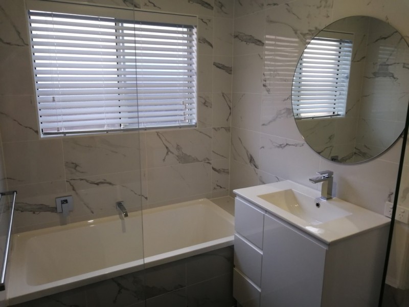 5 Shorehaven Place, Varsity Lakes QLD 4227