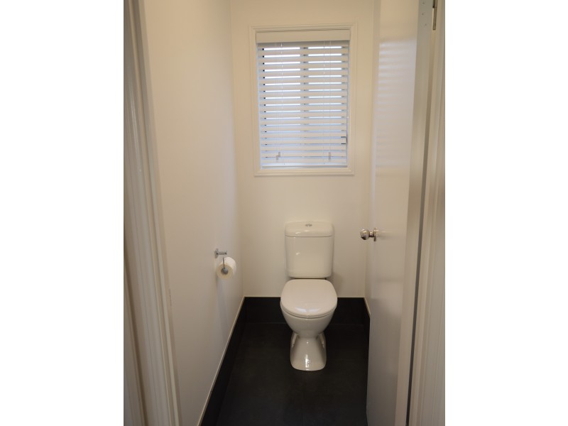 5 Shorehaven Place, Varsity Lakes QLD 4227