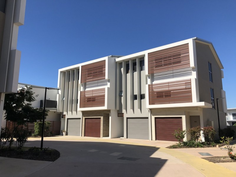 43/3028 The Boulevard, Carrara QLD 4211