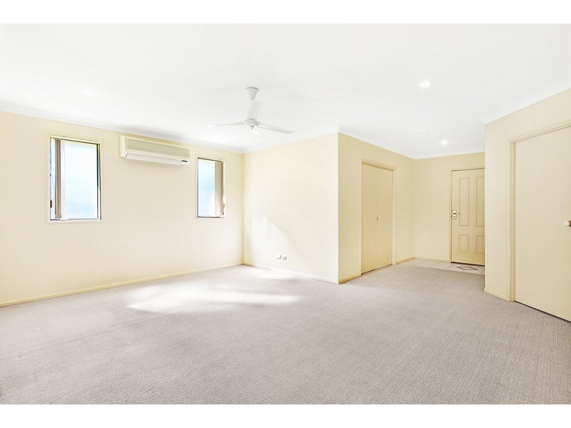 30/20 Brown Street, Labrador QLD 4215