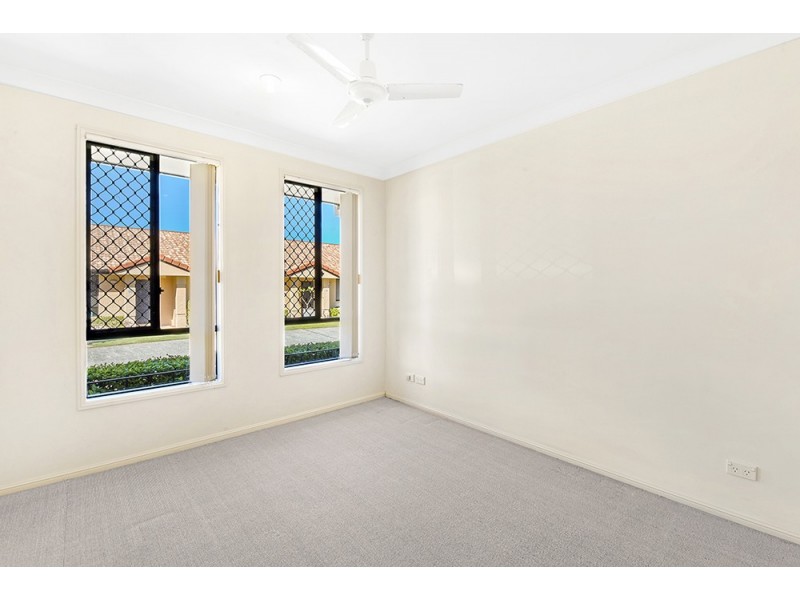 30/20 Brown Street, Labrador QLD 4215