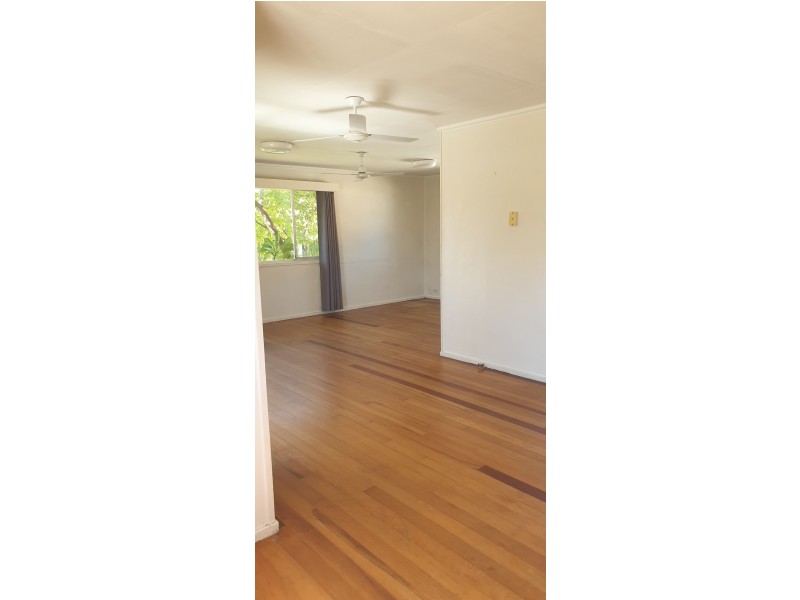 10 CROWN STREET, Slacks Creek QLD 4127