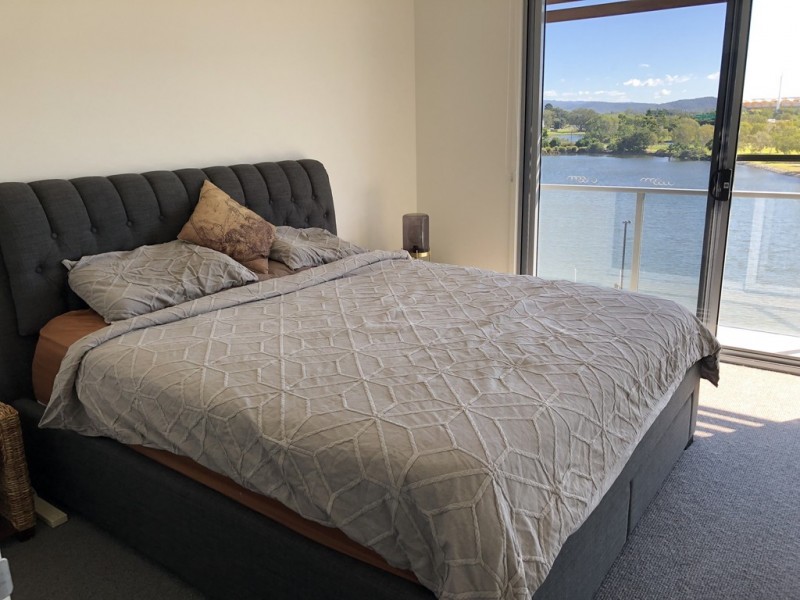 73/3028 The Boulevard, Carrara QLD 4211