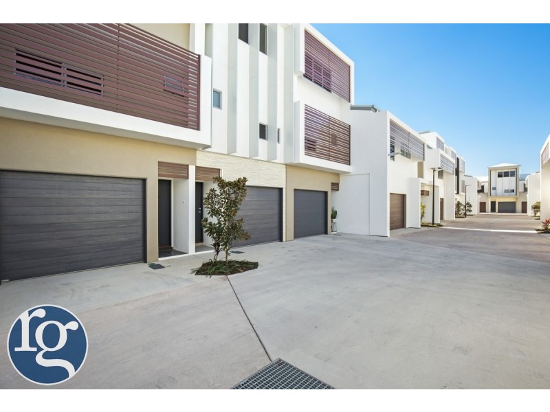 73/3028 The Boulevard, Carrara QLD 4211