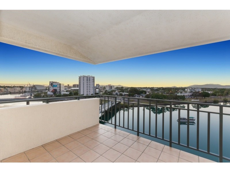 86-124 OGDEN, STREET, Townsville City QLD 4810