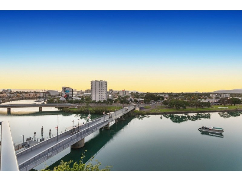 86-124 OGDEN, STREET, Townsville City QLD 4810