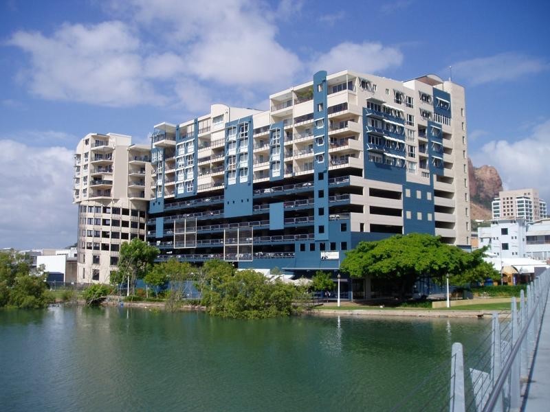 86-124 OGDEN, STREET, Townsville City QLD 4810