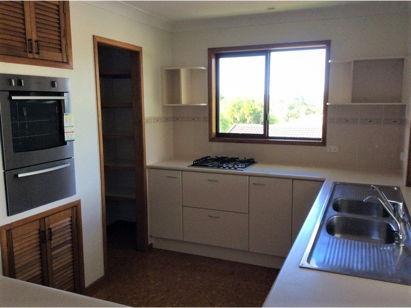 6 Maple Avenue, Tewantin QLD 4565