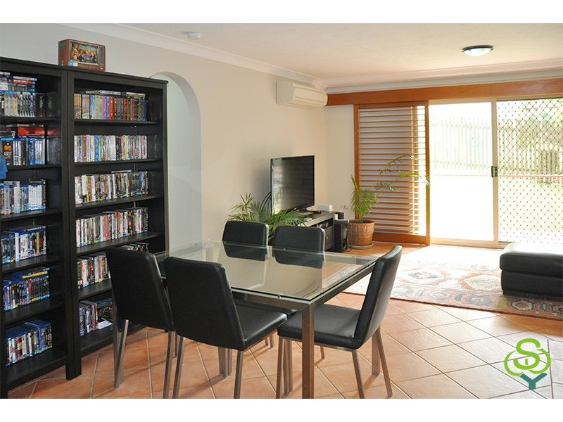 15 Payne St, Indooroopilly QLD 4068