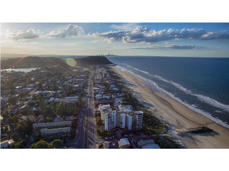 2 19th Avenue, Palm Beach QLD 4221