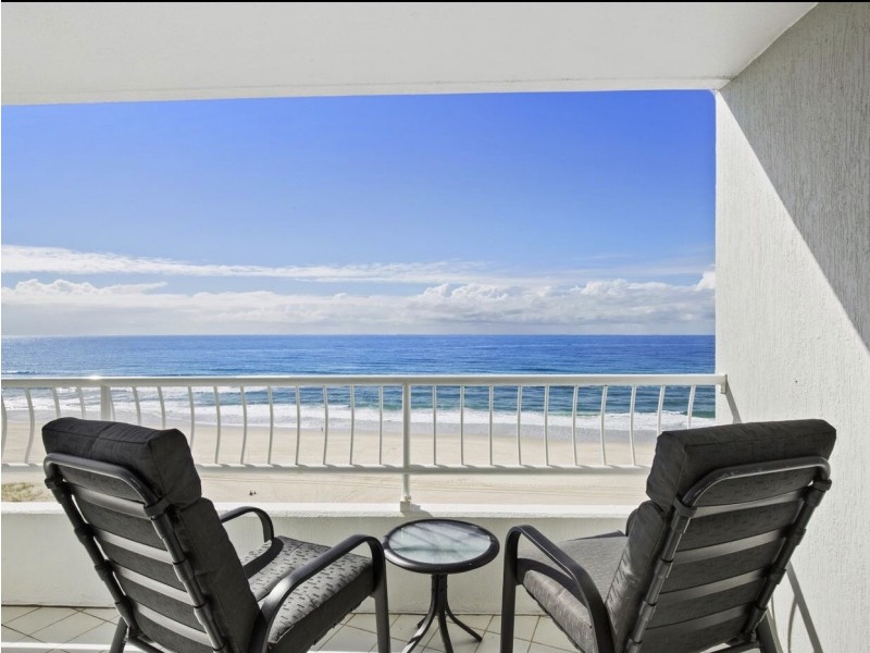 2 19th Avenue, Palm Beach QLD 4221