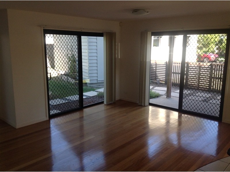 2/14 Catalina Drive, Mudjimba QLD 4564