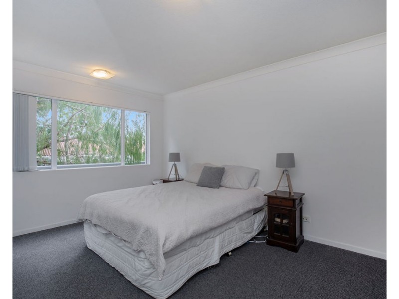 702/33 Clark Street, Biggera Waters QLD 4216