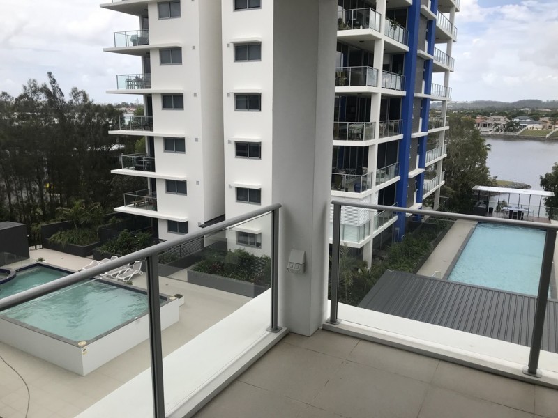 443/33 Lakefront Crescent, Varsity Lakes QLD 4227