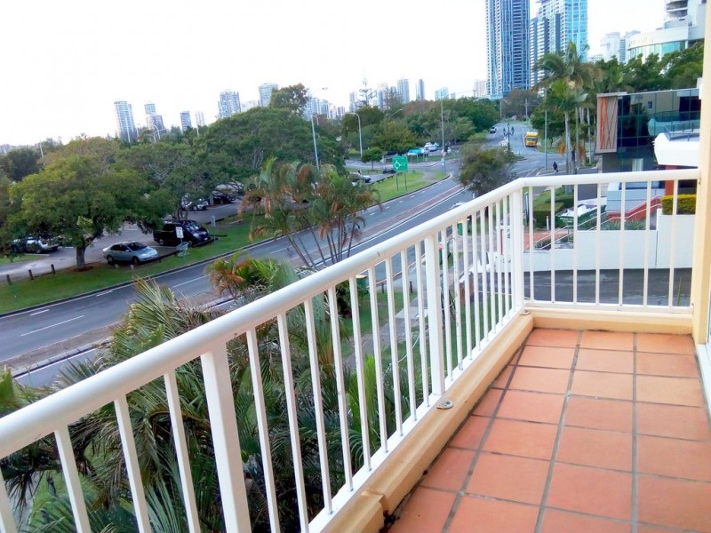 14/30 MARINE PARADE, Southport QLD 4215