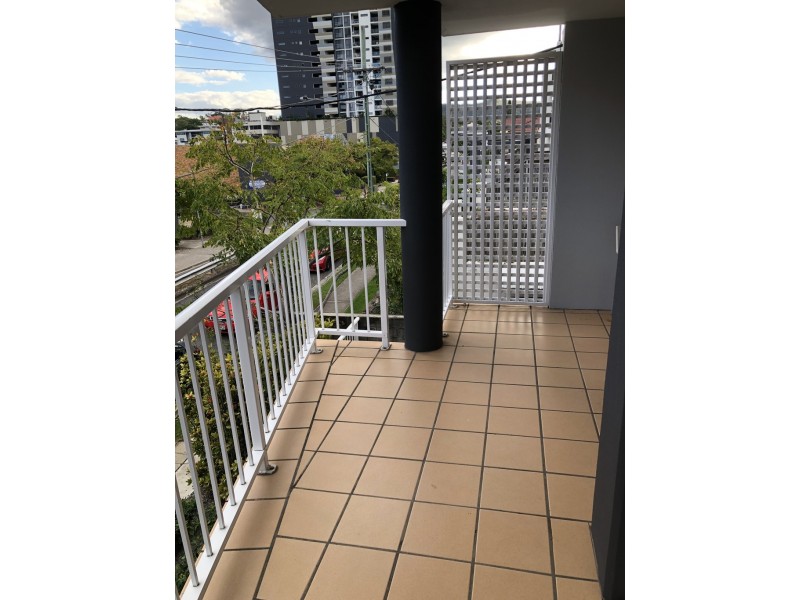 38 Lissner St, Toowong QLD 4066