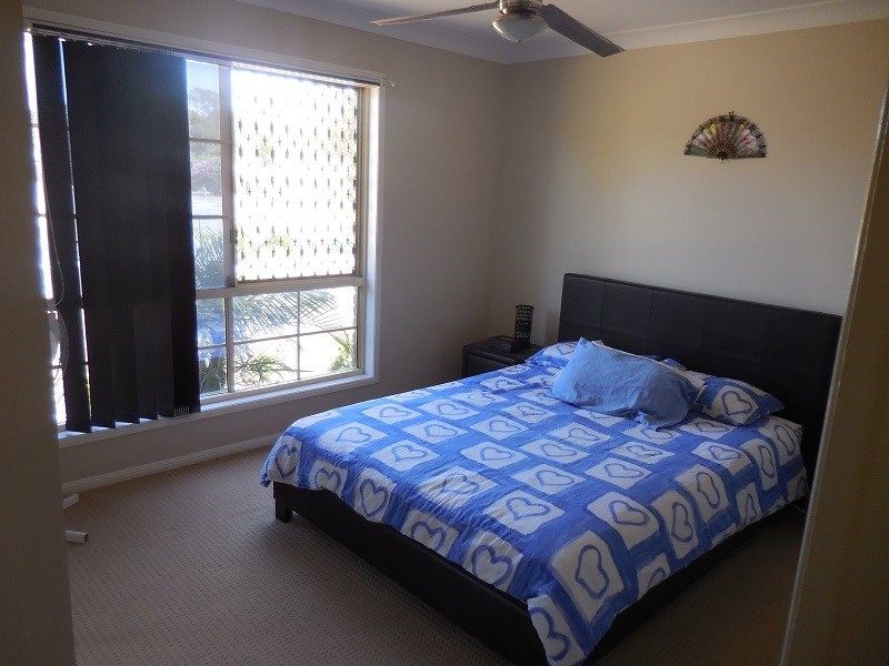 2 Maple Ave, Camira QLD 4300