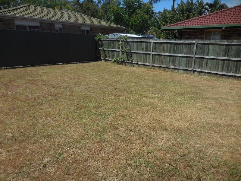 2 Maple Ave, Camira QLD 4300