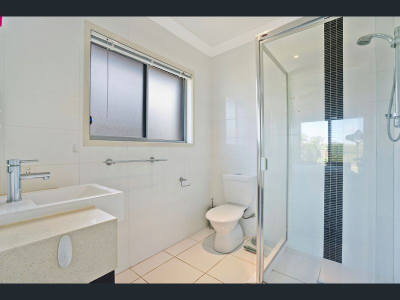 79 19, SANTA BARBARA, Hope Island QLD 4212