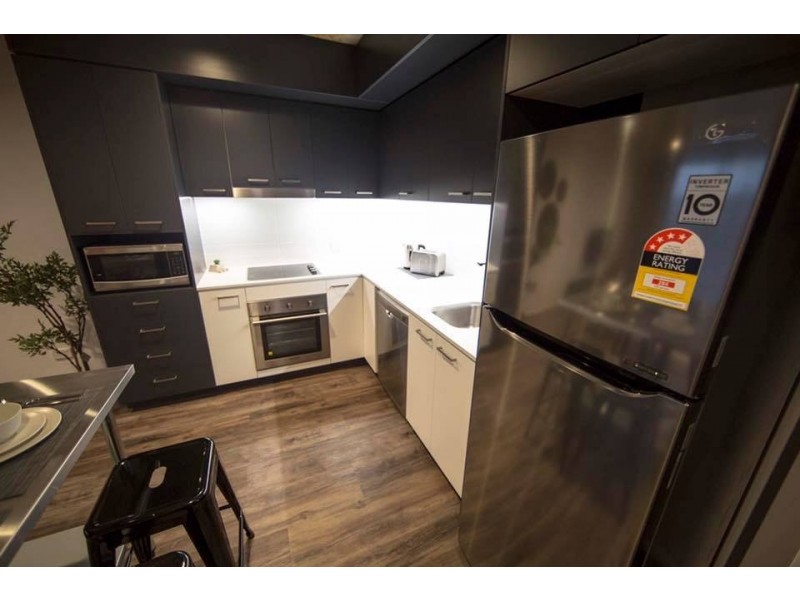 102/190 Varsity Parade, Varsity Lakes QLD 4227