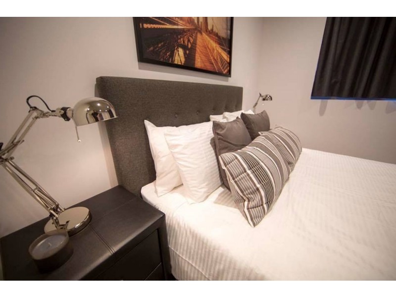 102/190 Varsity Parade, Varsity Lakes QLD 4227