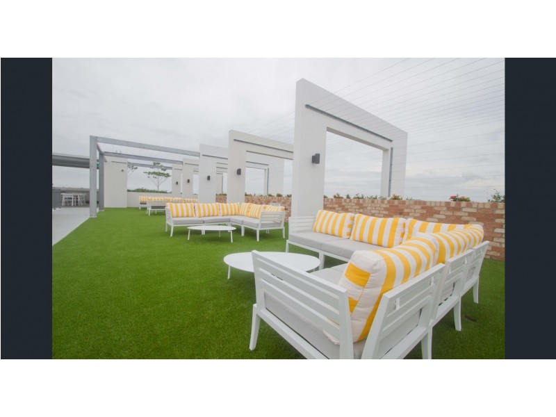 102/190 Varsity Parade, Varsity Lakes QLD 4227