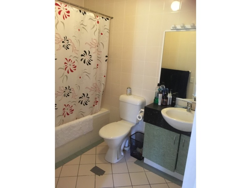 3 Bronberg Court, Southport QLD 4215