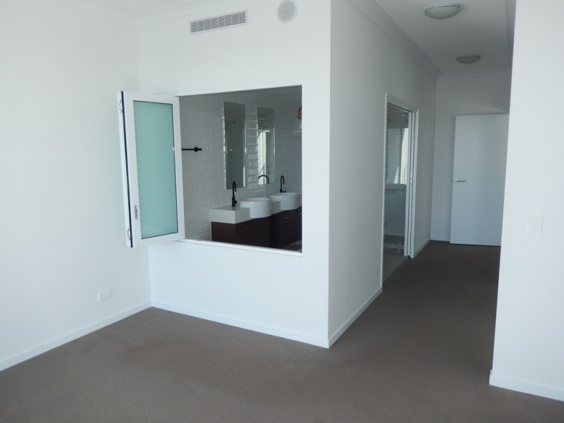 2503/397 397 Christine Avenue, Varsity Lakes QLD 4227