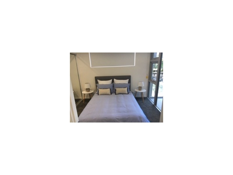251/33 Lakefront Crescent, Varsity Lakes QLD 4227