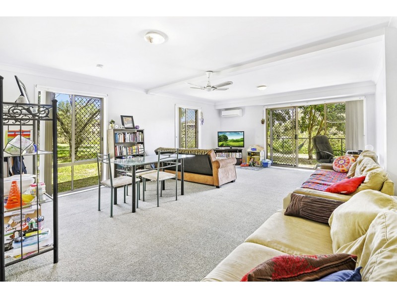 21/11 Waterford, Bundall QLD 4217