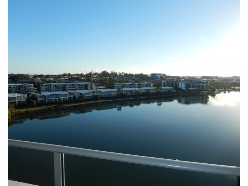 1704/397 Christine Ave, Varsity Lakes QLD 4227