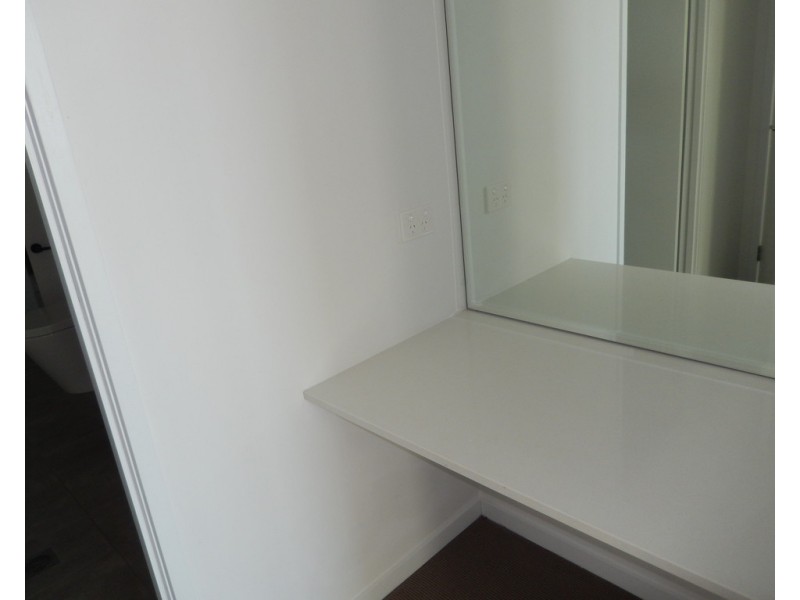 1704/397 Christine Ave, Varsity Lakes QLD 4227